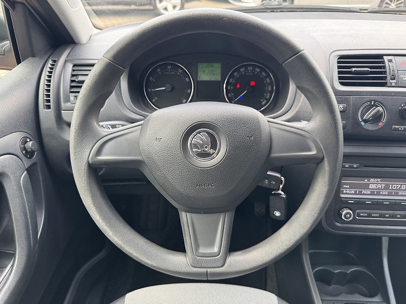 Škoda Fabia (2014) 1.2HTP Active Klima Tažné Z. - fotka 7 z 49