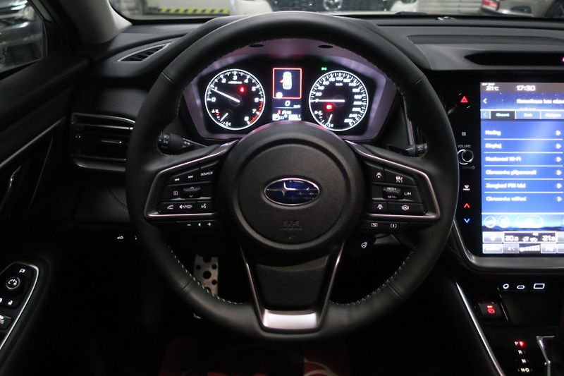 Subaru Outback (2025) 2.5i AWD Touring - fotka 16 z 29