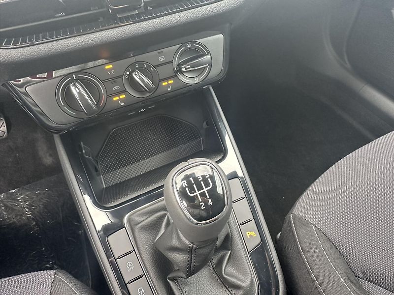 Škoda Fabia CLASSIC 1.0MPI 59kW - fotka 11 z 12