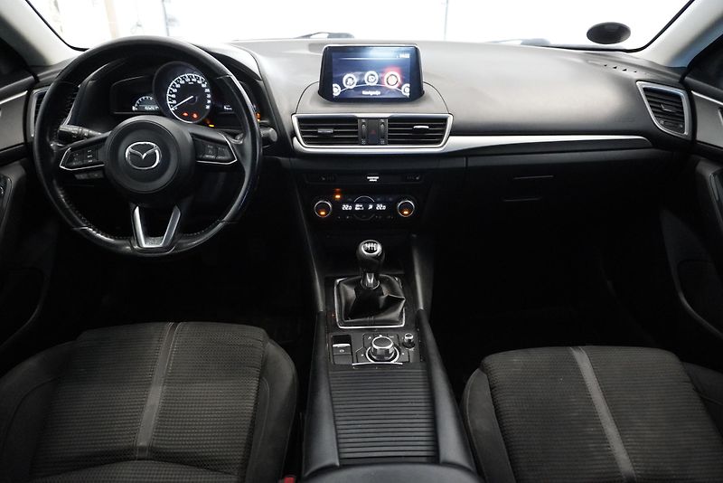 Mazda 3 2,0I SKYACTIV-G - fotka 18 z 25