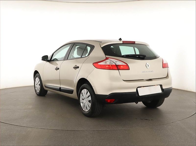 Renault Mégane (2010) 1.6 16V, Tempomat - fotka 4 z 13