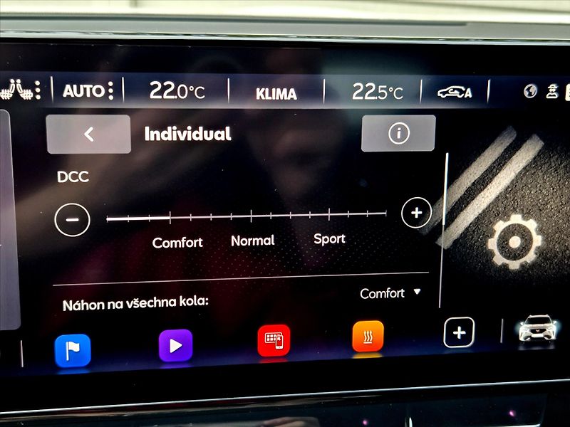 Cupra Formentor 2,0 TSi DSG 4x4 Matrix DCC Zár - fotka 21 z 27