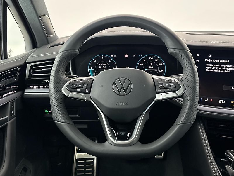 Volkswagen Touareg R-Line 4MOT - fotka 18 z 33