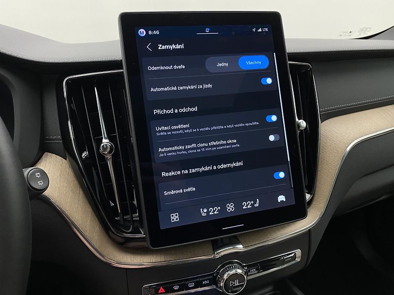 Volvo XC60 T8 AWD RECHARGE ULTRA DARK CZ - fotka 59 z 69