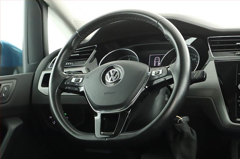 Volkswagen Touran (2019) 2.0 TDI - fotka 12 z 14