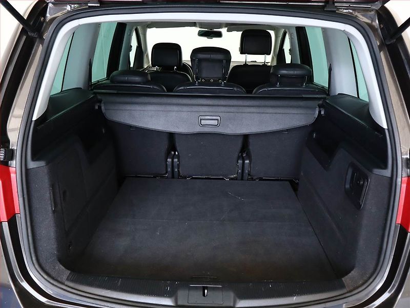 Seat Alhambra (2014) 2.0 TDI, Automat, Kůže, Navi - fotka 12 z 16