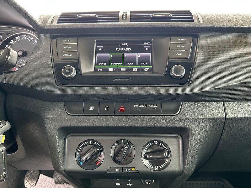 Škoda Fabia (2018) 1.0TSi SERVISKA, 100%KM - fotka 9 z 12