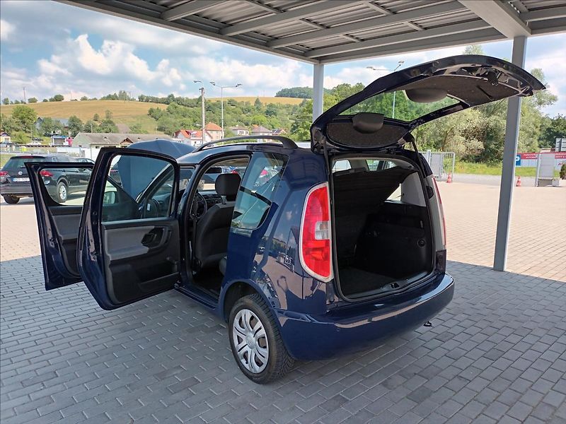 Škoda Roomster 1,2 TSI, 63KW, KLIMA,SERVISKA - fotka 29 z 35