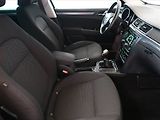 Škoda Superb (2012) 1.6 TDI, Navi, Tempomat - náhled 9