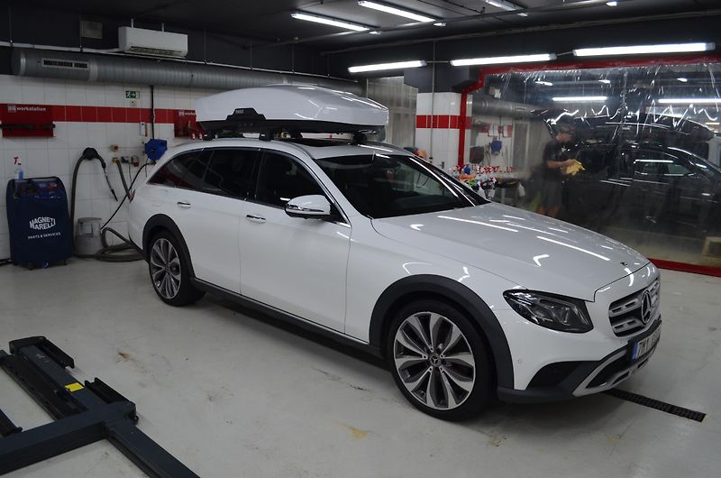Mercedes-Benz Třídy E (2019) 4MATIC, ALL TERRAIN, DPH ! - fotka 4 z 27