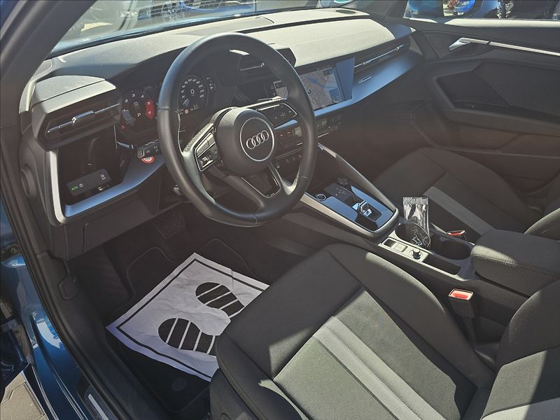 Audi A3 2,0TDi 85KW DSG Sportb - fotka 11 z 20