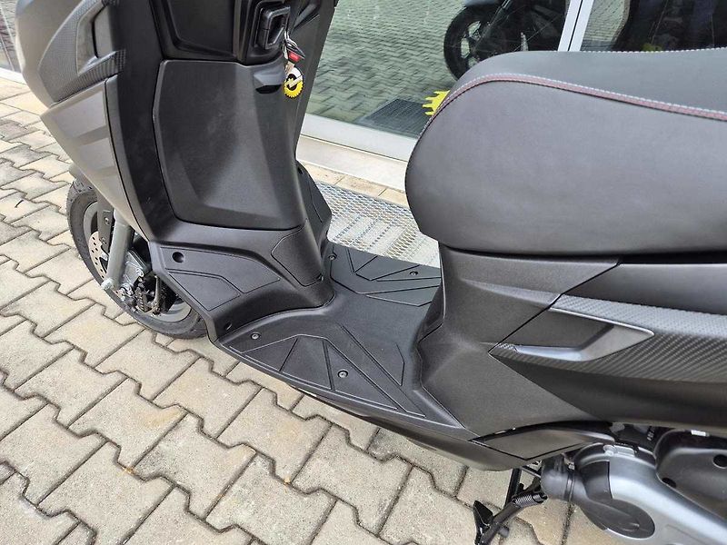 Aprilia SXR 50 (2026) SXR Sport 50 - fotka 11 z 19