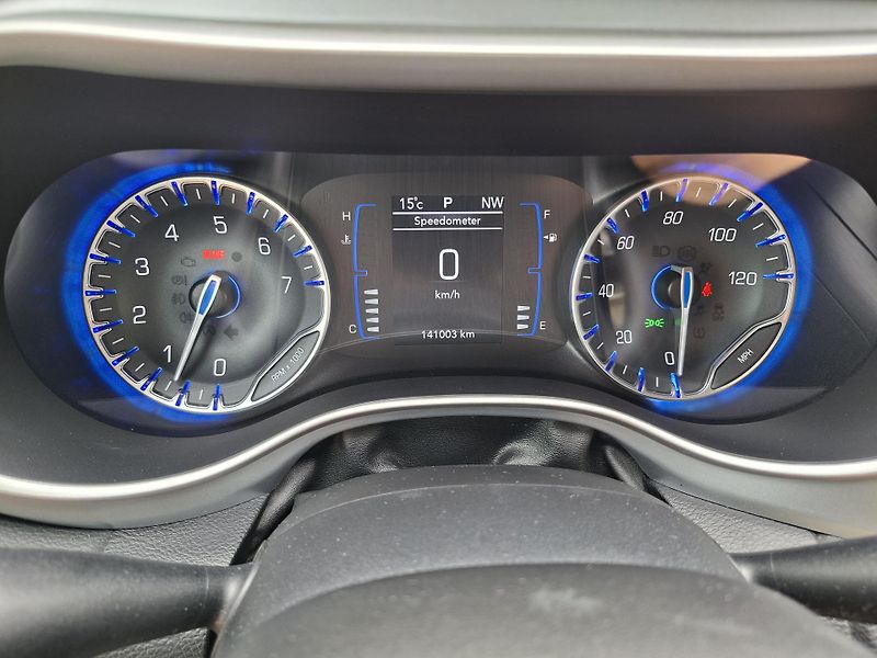 Chrysler Pacifica (2020) 3,6L V6 SPORT,DVD,ALU kola R20 - fotka 27 z 34