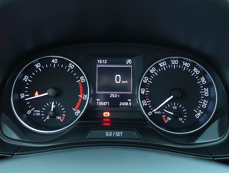 Škoda Fabia (2015) Ambition Plus 1.2 TSI - fotka 11 z 17