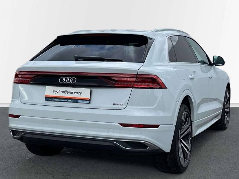 Audi Q8 (2023) 3.0 50 TDI quattro tiptronic - fotka 19 z 20