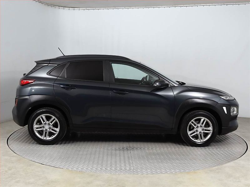 Hyundai Kona (2019) Style 1.0 T-GDI, Serv.kniha - fotka 6 z 14