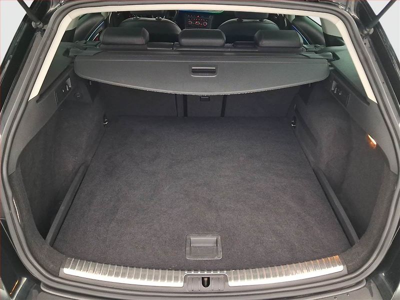 Seat Leon (2016) 2.0 TDI, Automat, Kůže, Navi - fotka 14 z 20
