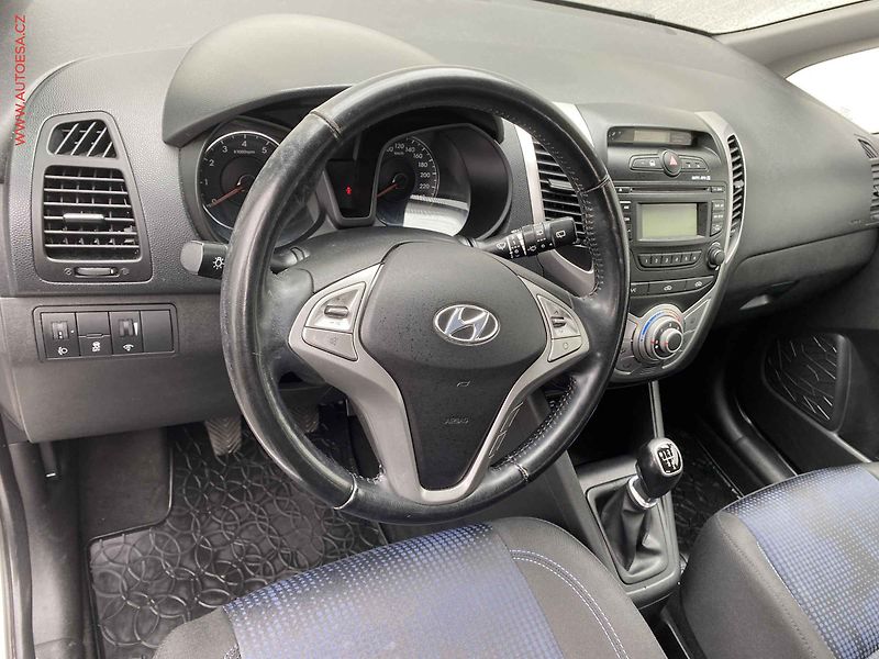 Hyundai ix20 (2013) 1.4 VVT, ČR, Start - fotka 12 z 16