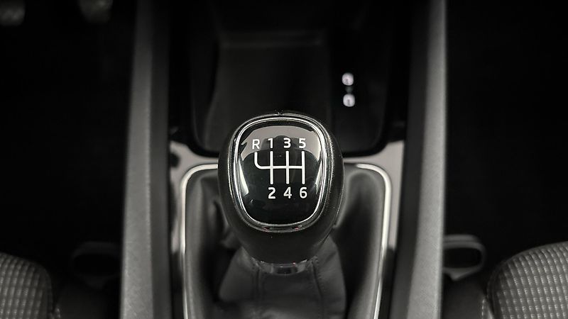 Škoda Octavia 2.0 TDI Ambition Combi - fotka 23 z 26