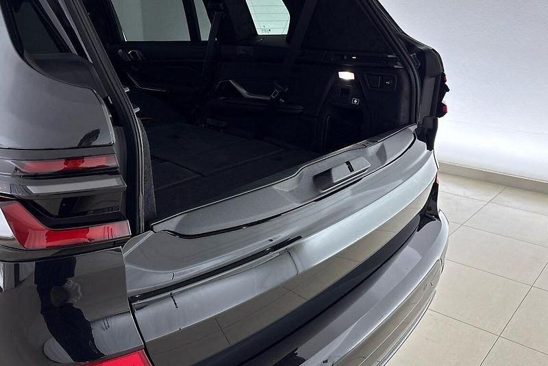 BMW X7 xDrive40d - fotka 10 z 30