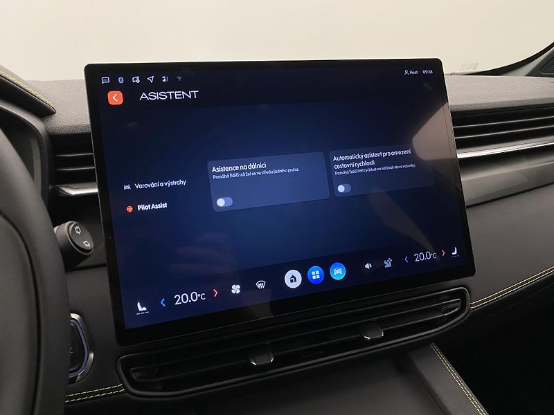 Lynk & Co 01 CORE PHEV AUT CZ 1.maj - fotka 45 z 72
