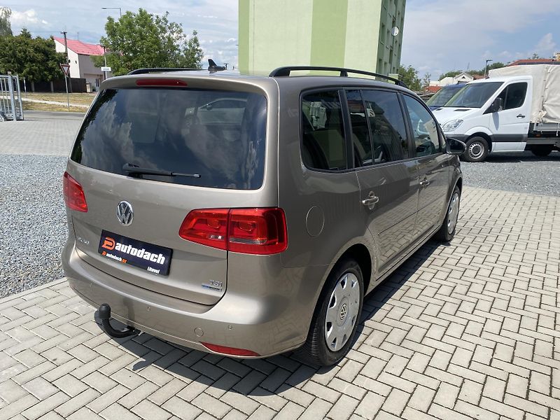Volkswagen Touran 1.2 TSI 77kW-CLIMATRONIC-NAVI - fotka 5 z 41
