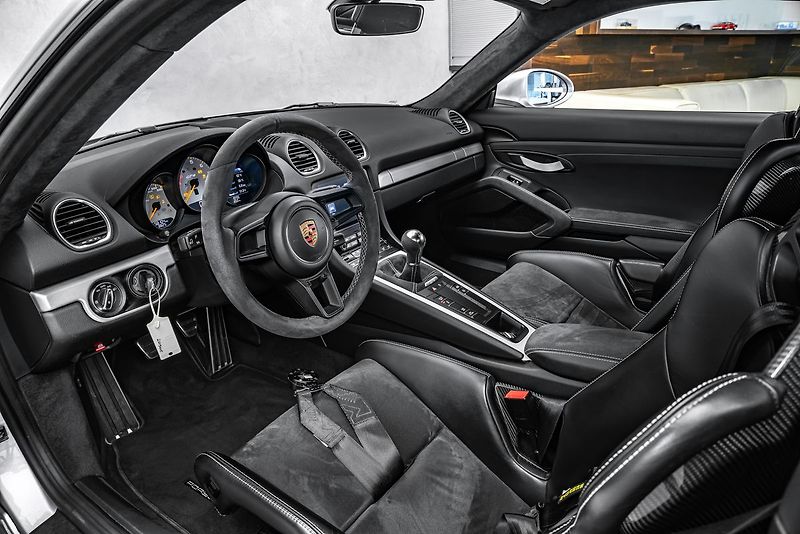 Porsche Cayman GT4 Clubsport Approved - fotka 12 z 25