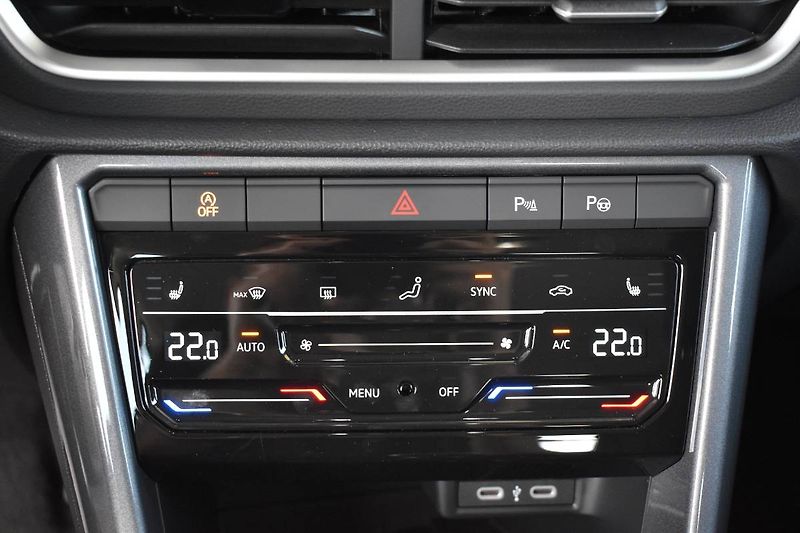 Volkswagen T-Roc (2025) Style 1.5TSI 110kW, záruka 5 l - fotka 21 z 23