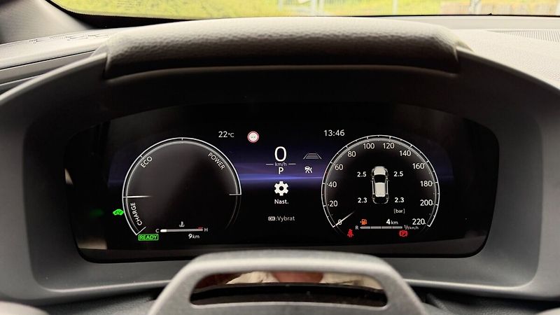 Toyota C-HR 1.8. Hybrid Comfort Business - - fotka 10 z 19