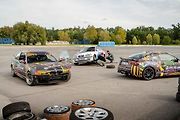 Ideální auta na blbnutí na uzavřených tratích? BMW a Subaru
