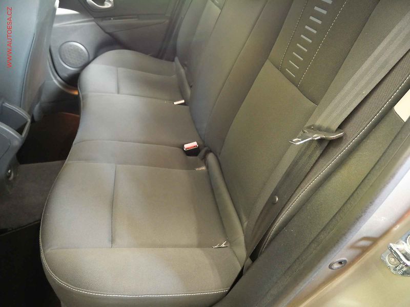 Renault Mégane (2009) 1.6i, ČR, AC, temp - fotka 10 z 22
