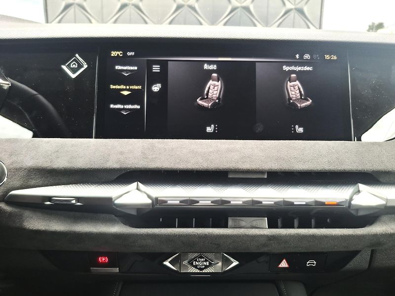 DS Automobiles DS N°4 (2026) N°4  PERFORMANCE LINE HYBRID   - fotka 14 z 27