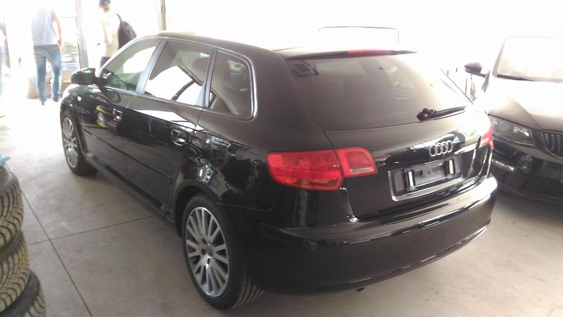 Audi A3 (2006) 2,0FSI,110KW,ALU,AUT.KLIMA - fotka 6 z 27