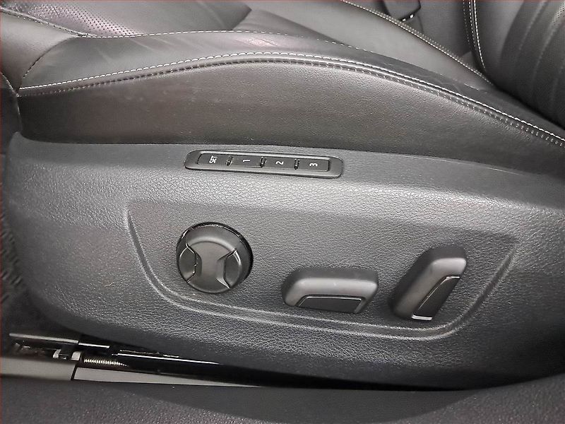 Škoda Superb (2021) Laurin&Klement 2.0 TDI - fotka 18 z 25