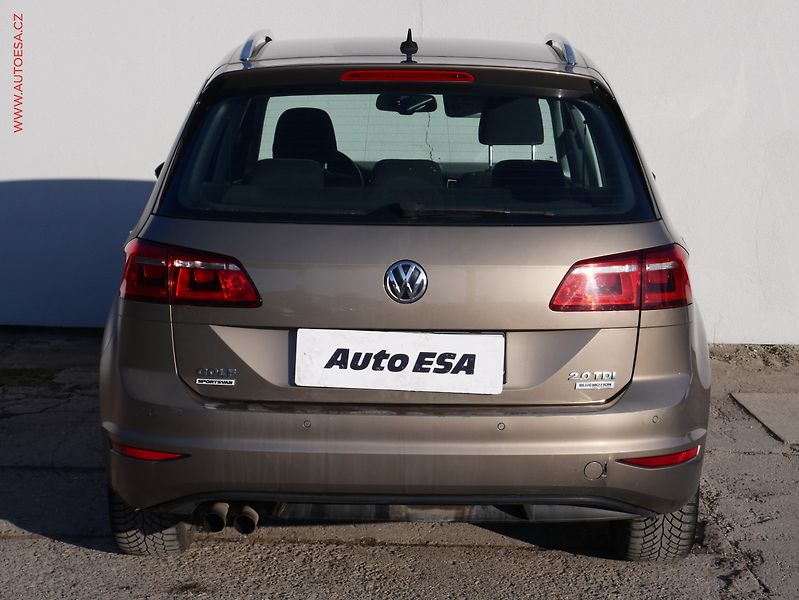 Volkswagen Golf Sportsvan (2015) 2.0TDi, Highline, bixen, TZ - fotka 5 z 21