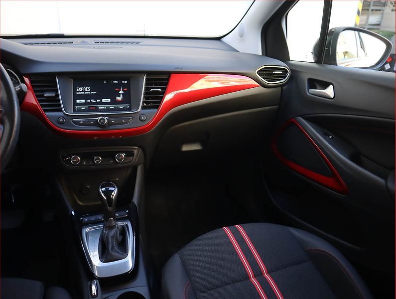 Opel Crossland X (2021) Design 1.2 Turbo, Automat - fotka 8 z 19