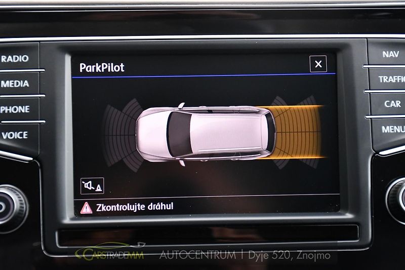 Volkswagen Passat 2,0TDi DSG NAVI 2xKOLA  - fotka 41 z 51