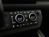 Land Rover Defender 110 D300 X-DYNAMIC SE AWD AUT - náhled 26