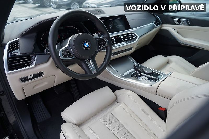 BMW X5 xDrive 40i 250kW TAŽNÉ/PANORAM - fotka 9 z 15