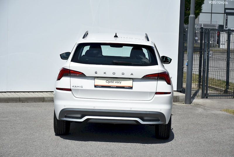 Škoda Kamiq (2024) Fresh 1.0 TSI 81kW - fotka 10 z 32