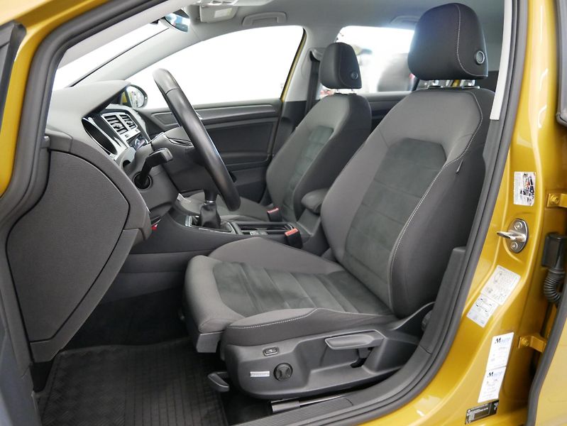 Volkswagen Golf - fotka 11 z 26