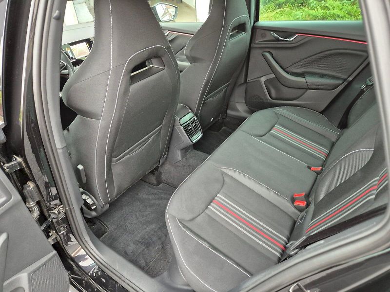 Škoda Kamiq (2025) Monte Carlo 1.5 TSI 110 kW 6°m - fotka 13 z 29
