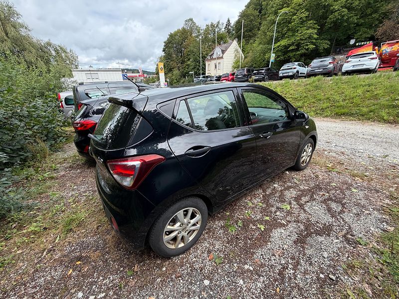 Hyundai i10 (2017) Classic 1.0 - fotka 7 z 8