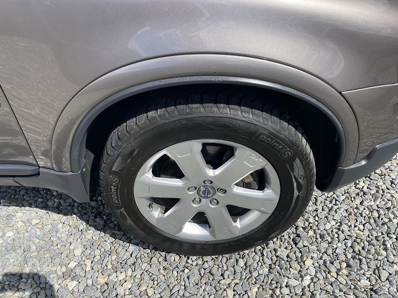 Volvo XC90 2.5TDi D5 200PS AWD R-DESIGN!! - fotka 64 z 180