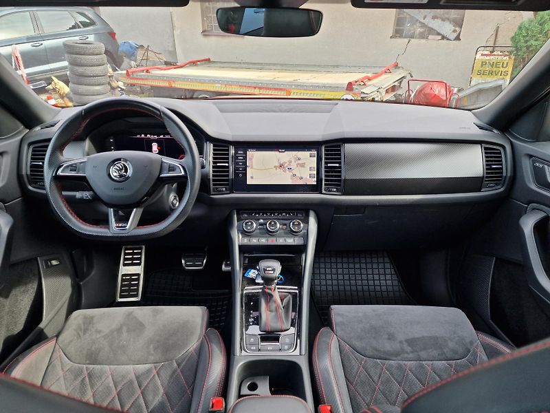 Škoda Kodiaq RS 2,0TDI 176KW 4x4 - fotka 12 z 28