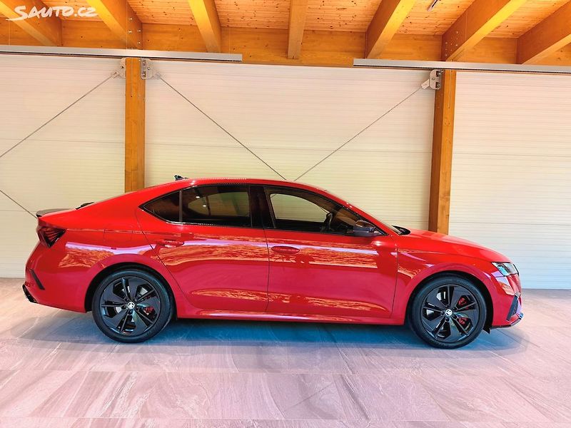 Škoda Octavia 2.0 TSi 180 Kw DSG RS - fotka 2 z 30