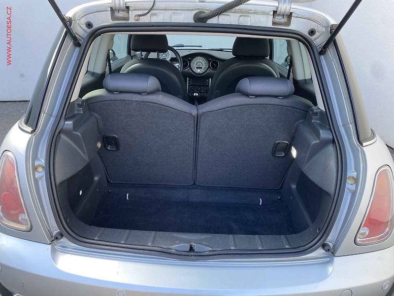Mini One (2005) 1.6i, Panor, AC - fotka 7 z 15