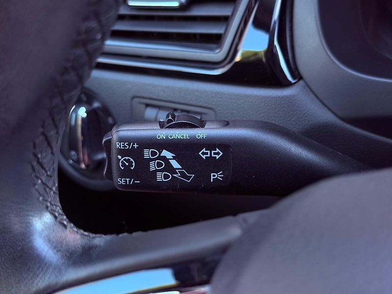 Škoda Rapid 1.2 TSi Style Plus, Serviska - fotka 22 z 25