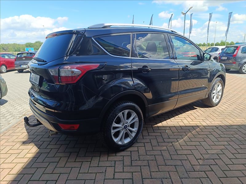 Ford Kuga 2,0 TDCi 4x4 AT Titanium - fotka 5 z 21