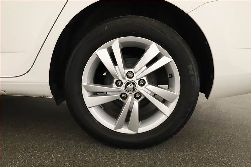 Škoda Fabia (2022) Ambition 1.0 TSI, ČR,1.maj - fotka 11 z 14